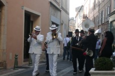 29-10-2011 16h 45FETE VENDANGES027.jpg 29-10-2011 16h 45FETE VENDANGES027.jpg